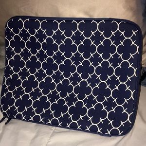 pathika laptop sleeve